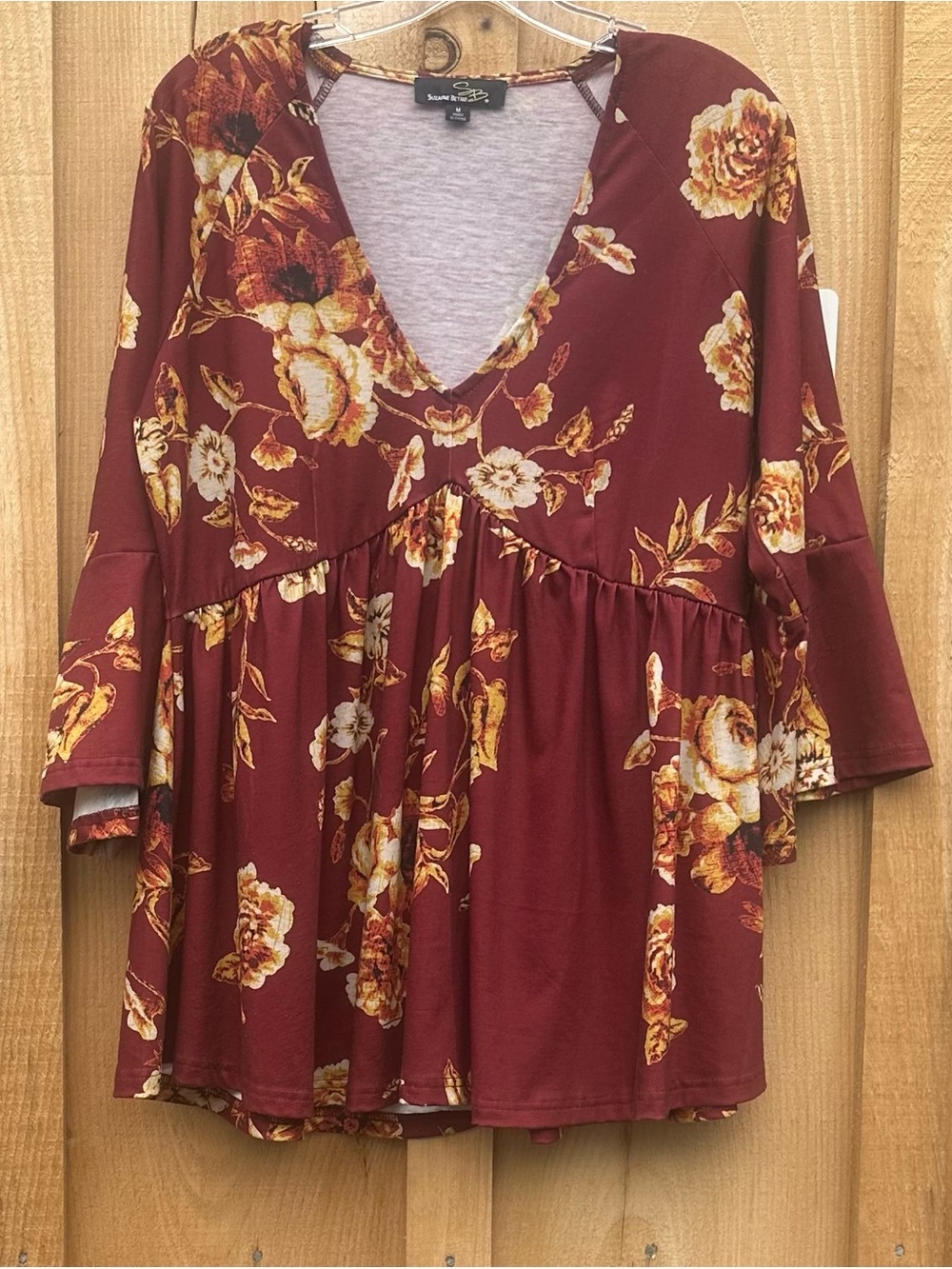 Suzanne Betro top